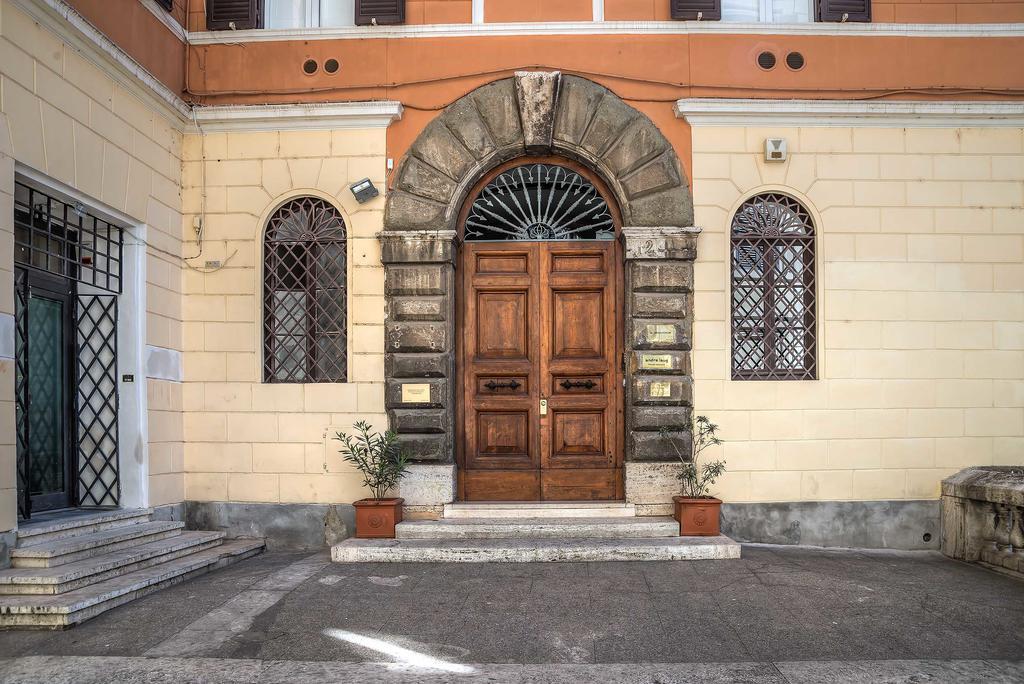 Ingrami And Pensión