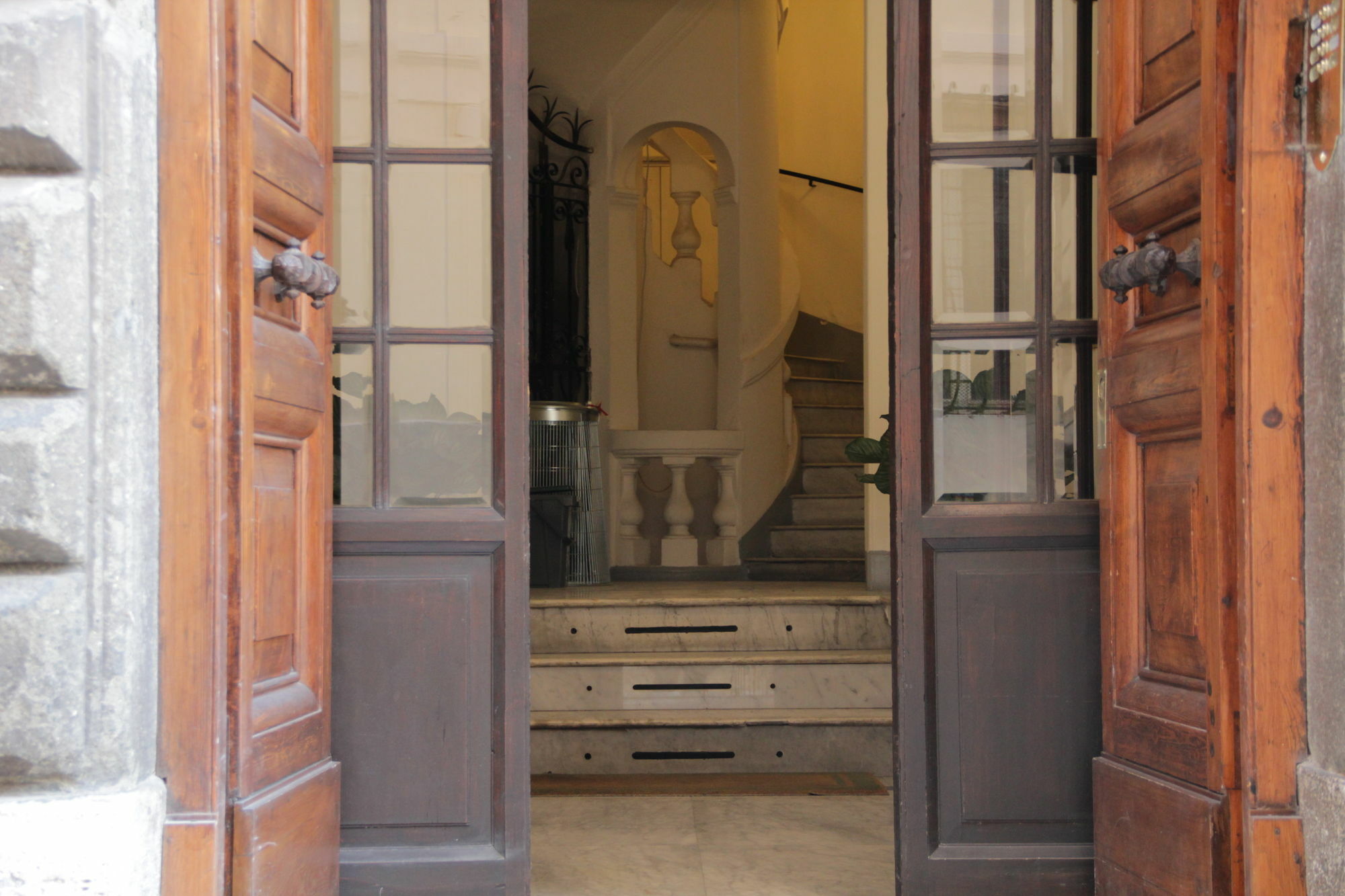 Ingrami And Pensión Roma